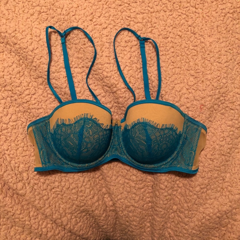 Blush multi-way bra.